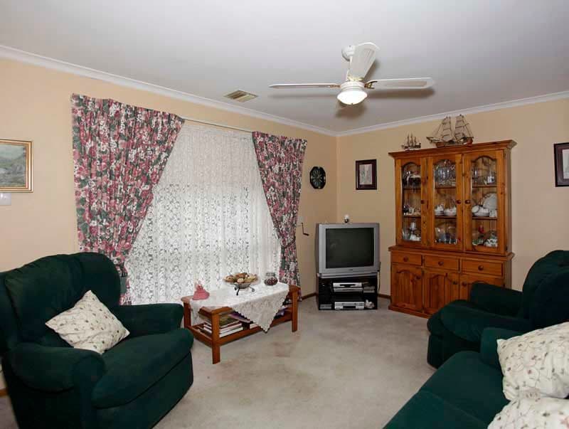 11 Tailor Street, Tin Can Bay, QLD, 4580, Tin Can Bay - Thumbnail 2