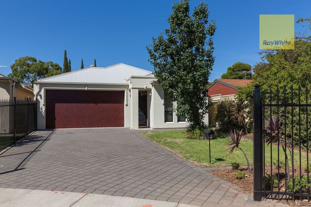 9 Oakmont Crescent, Novar Gardens SA 5040, Novar Gardens - Image 1