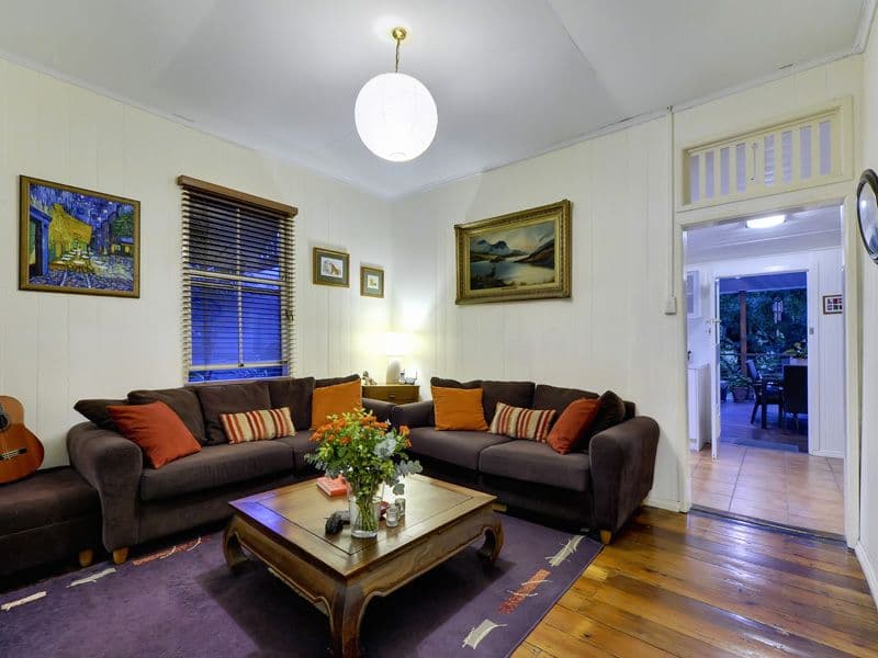 10 Ella Street, RED HILL QLD 4059, Red Hill - Thumbnail 3