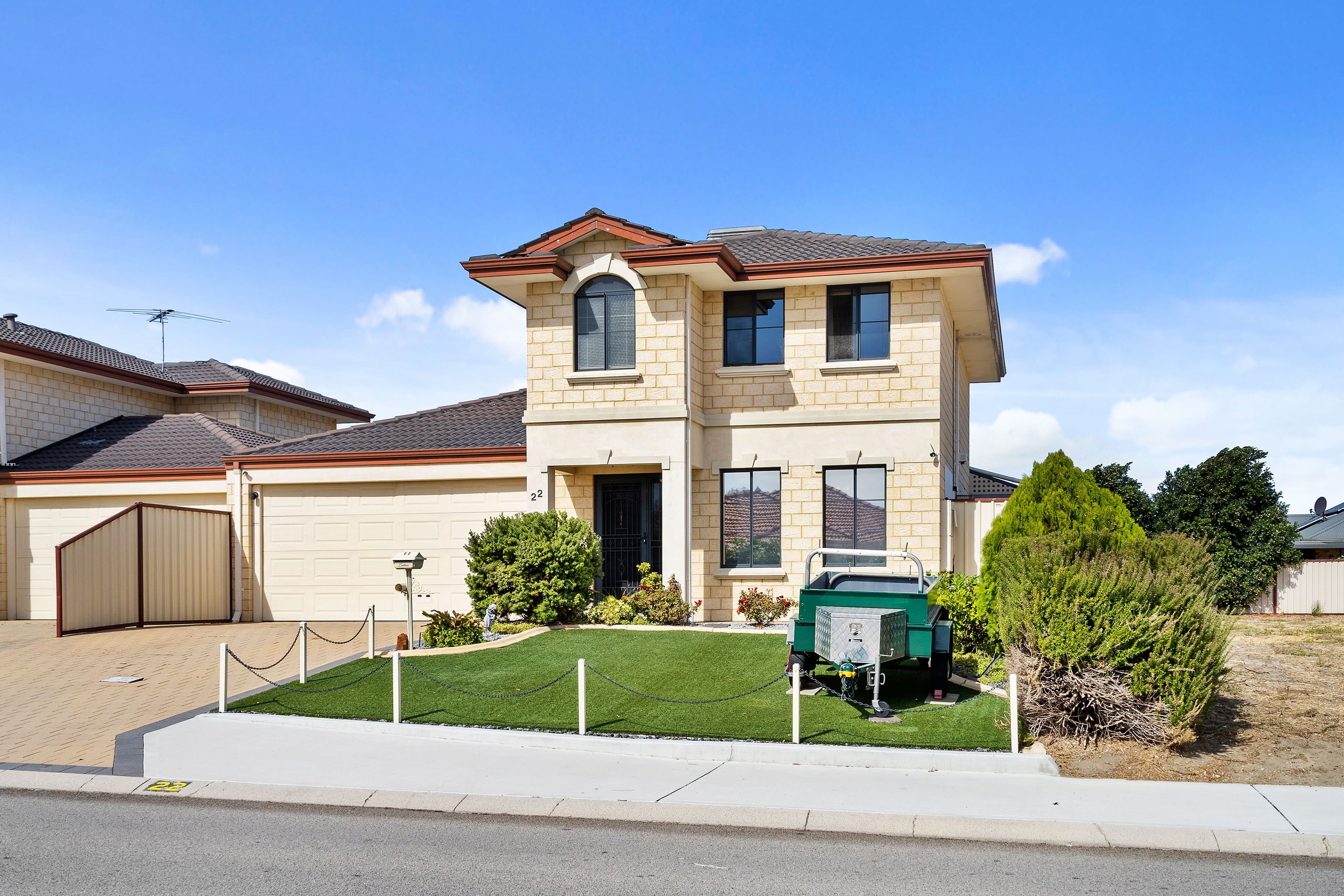 22 Russell Road, Madeley WA 6065, Madeley - Thumbnail 2