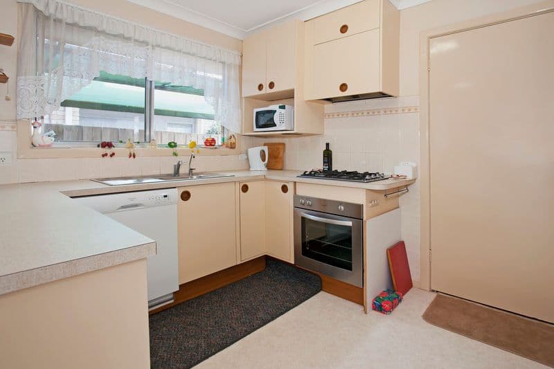 2 Berry Court, HIGHTON VIC 3216, Highton - Thumbnail 5