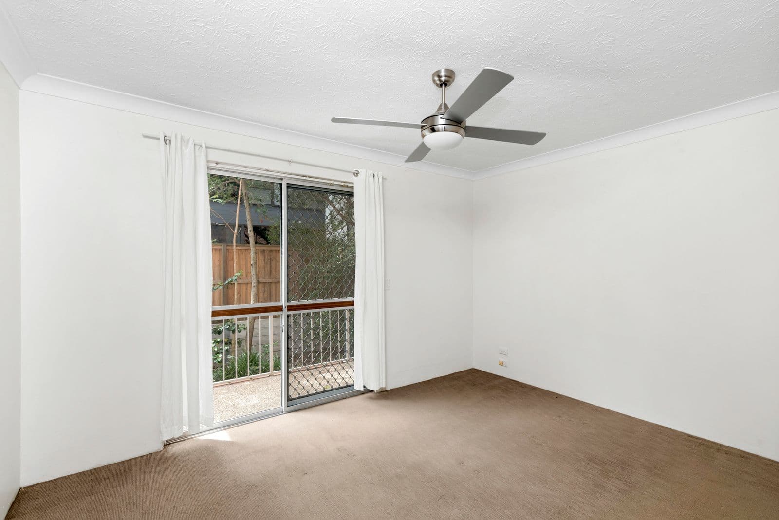 11 Nalla Court, Palm Beach QLD 4221, Palm Beach - Thumbnail 6