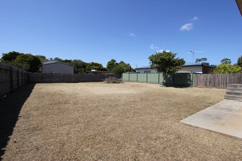 31 Albany Road, COWES VIC 3922, Cowes - Thumbnail 3