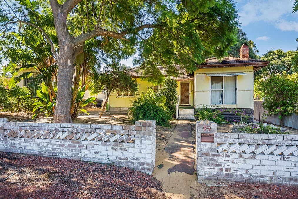 35 Ougden Way, Medina WA 6167, Medina - Image 1
