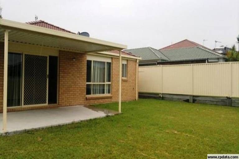 116 Christina Ryan Way, Arundel QLD 4214, Arundel - Thumbnail 2