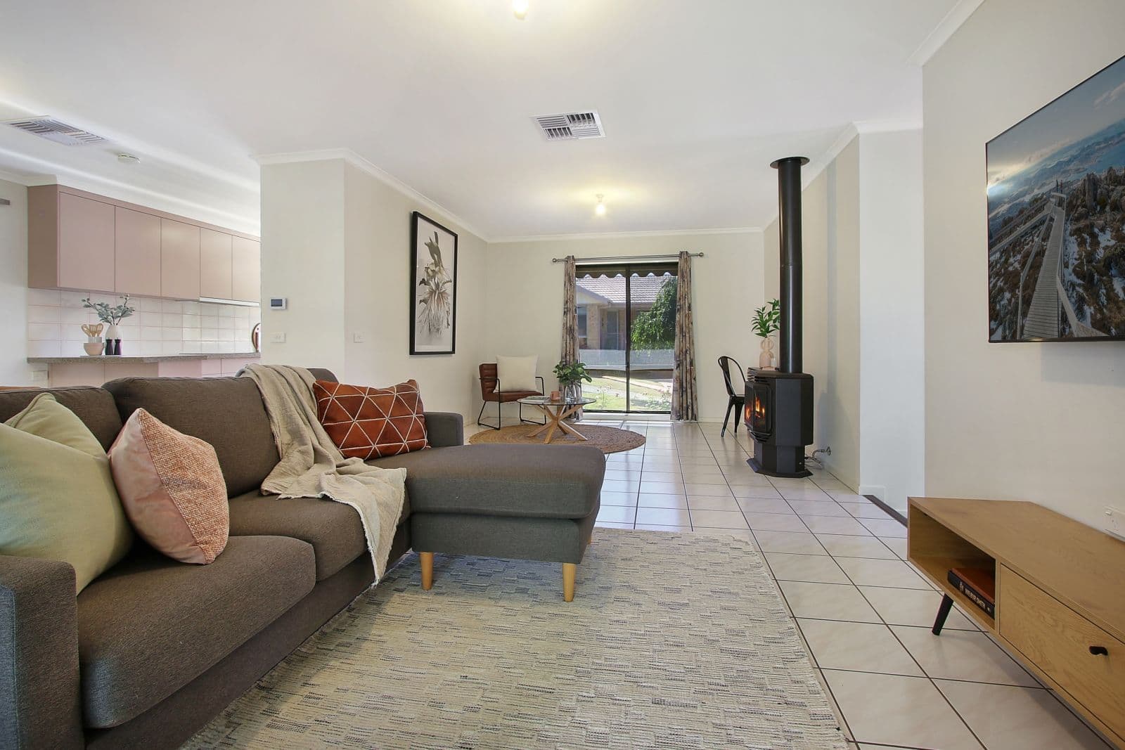 627 Pearsall Street, Lavington NSW 2641, Lavington - Thumbnail 2