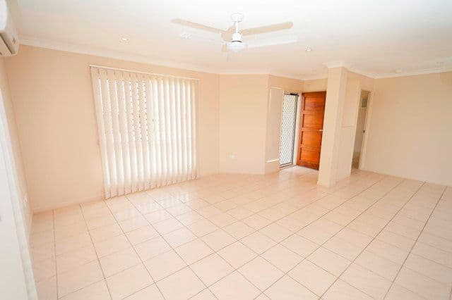 4 Woodrow Circuit, MOUNT LOUISA QLD 4814, Mount Louisa - Thumbnail 5
