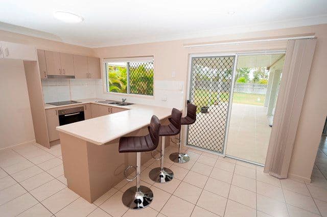 4 Woodrow Circuit, MOUNT LOUISA QLD 4814, Mount Louisa - Thumbnail 7