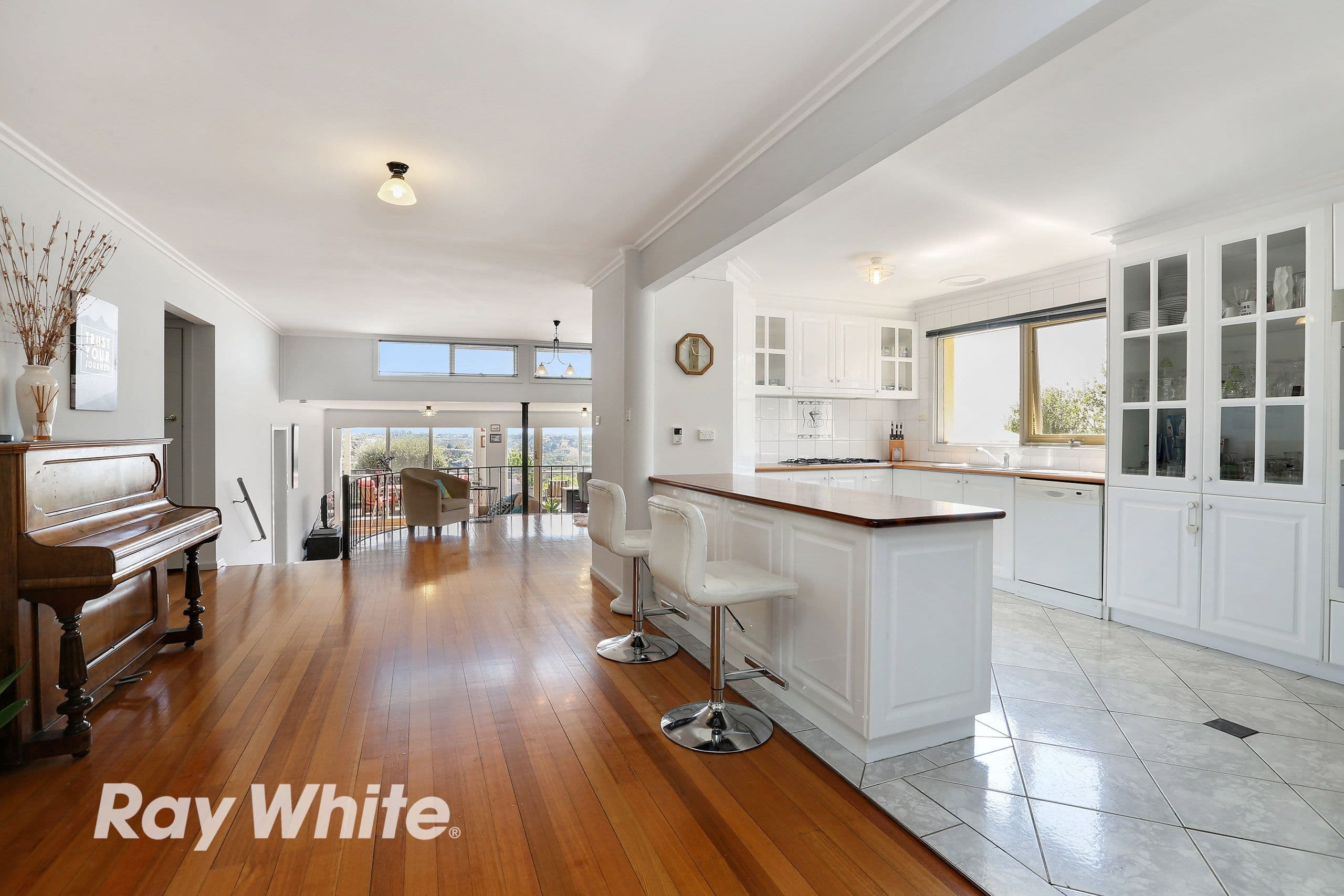 29 Challambra Crescent, Highton VIC 3216, Highton - Thumbnail 7