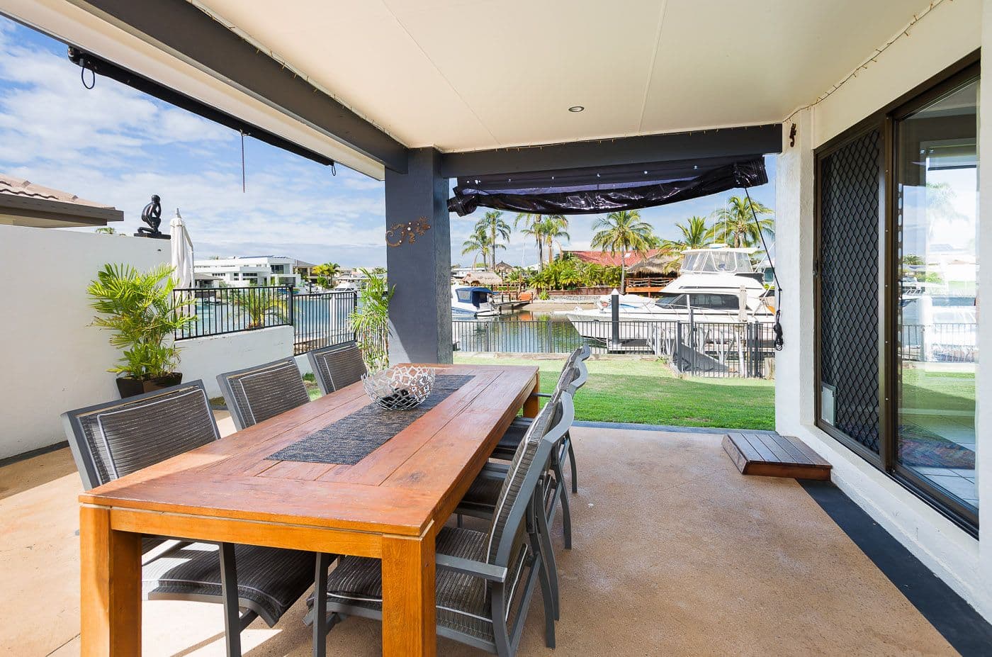 12 Dobell Avenue, Paradise Point QLD 4216, Paradise Point - Image 1
