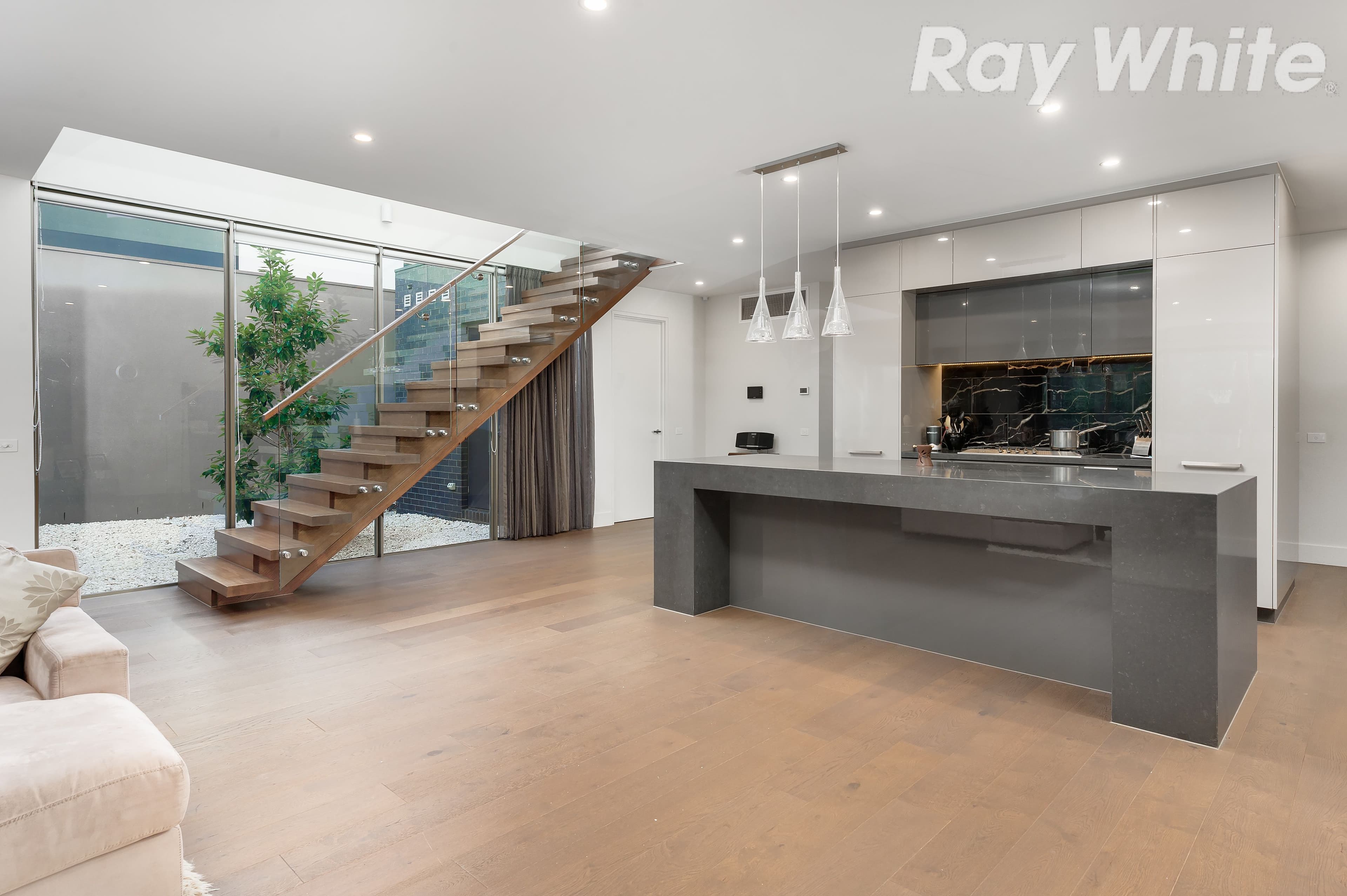 7 Cypress Way, Kew VIC 3101, Kew - Thumbnail 2