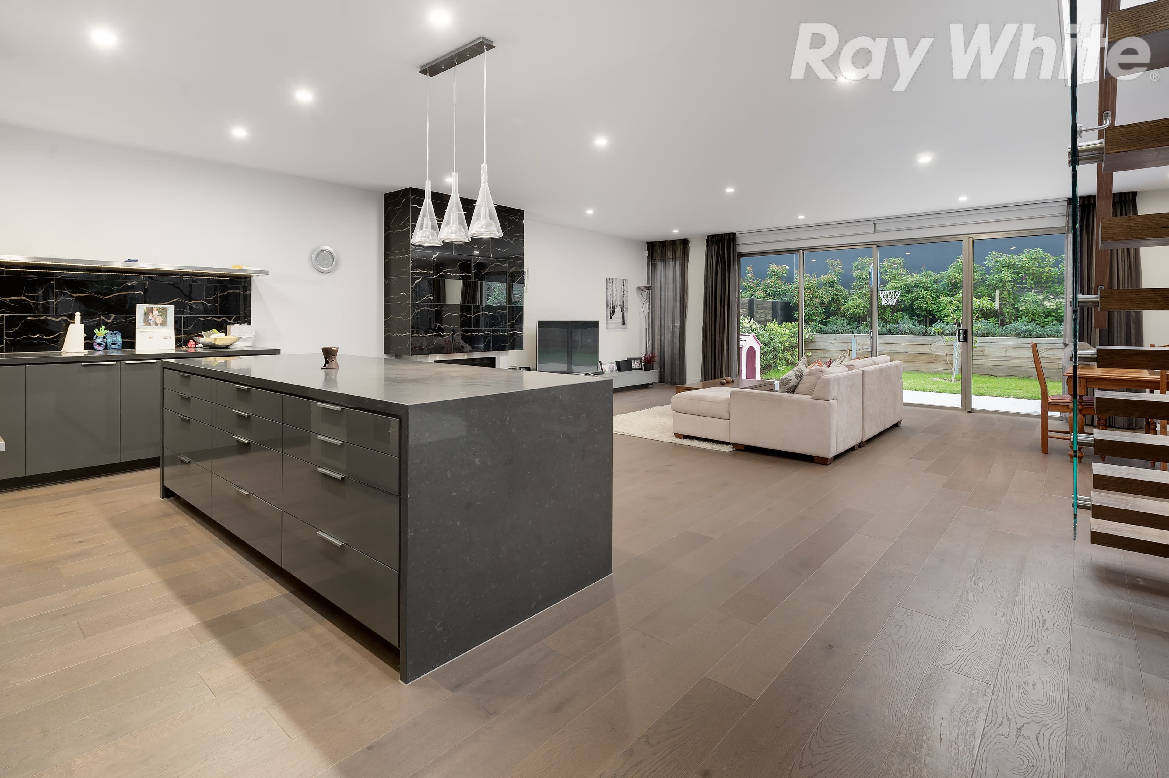 7 Cypress Way, Kew VIC 3101, Kew - Thumbnail 3