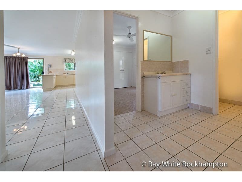 8 Lobelia Close, NORMAN GARDENS QLD 4701, Norman Gardens - Thumbnail 7