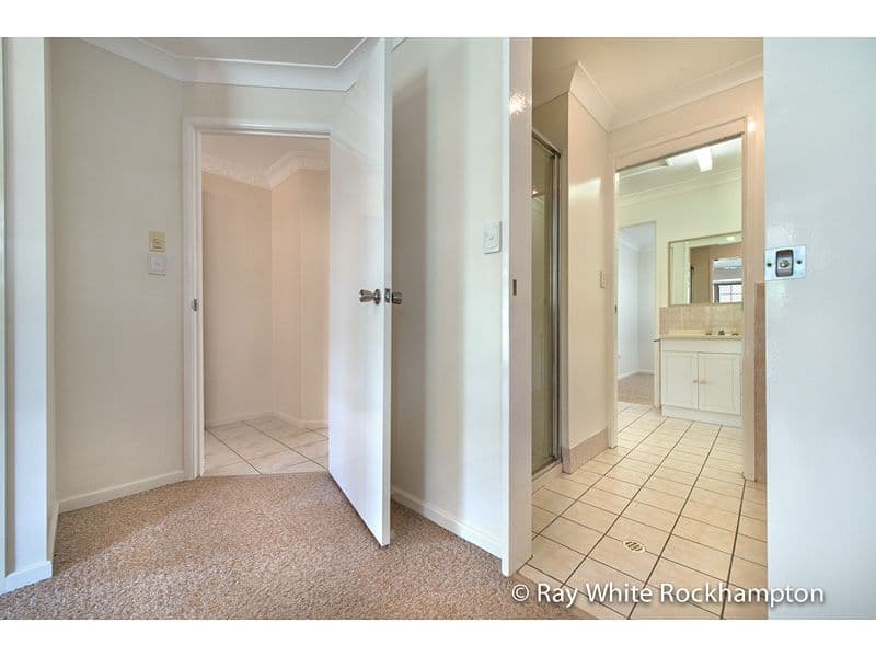 8 Lobelia Close, NORMAN GARDENS QLD 4701, Norman Gardens - Thumbnail 8