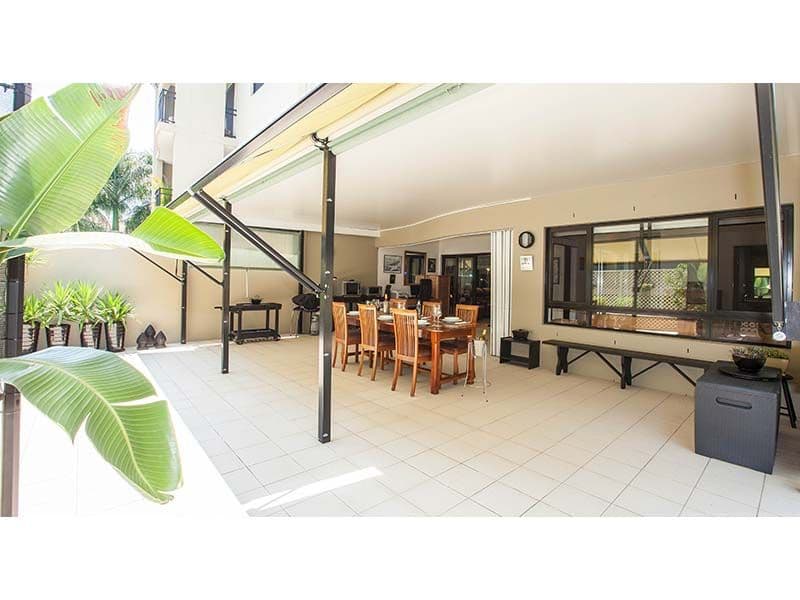 8 Parnoo Street, CHEVRON ISLAND QLD 4217, Chevron Island - Thumbnail 2