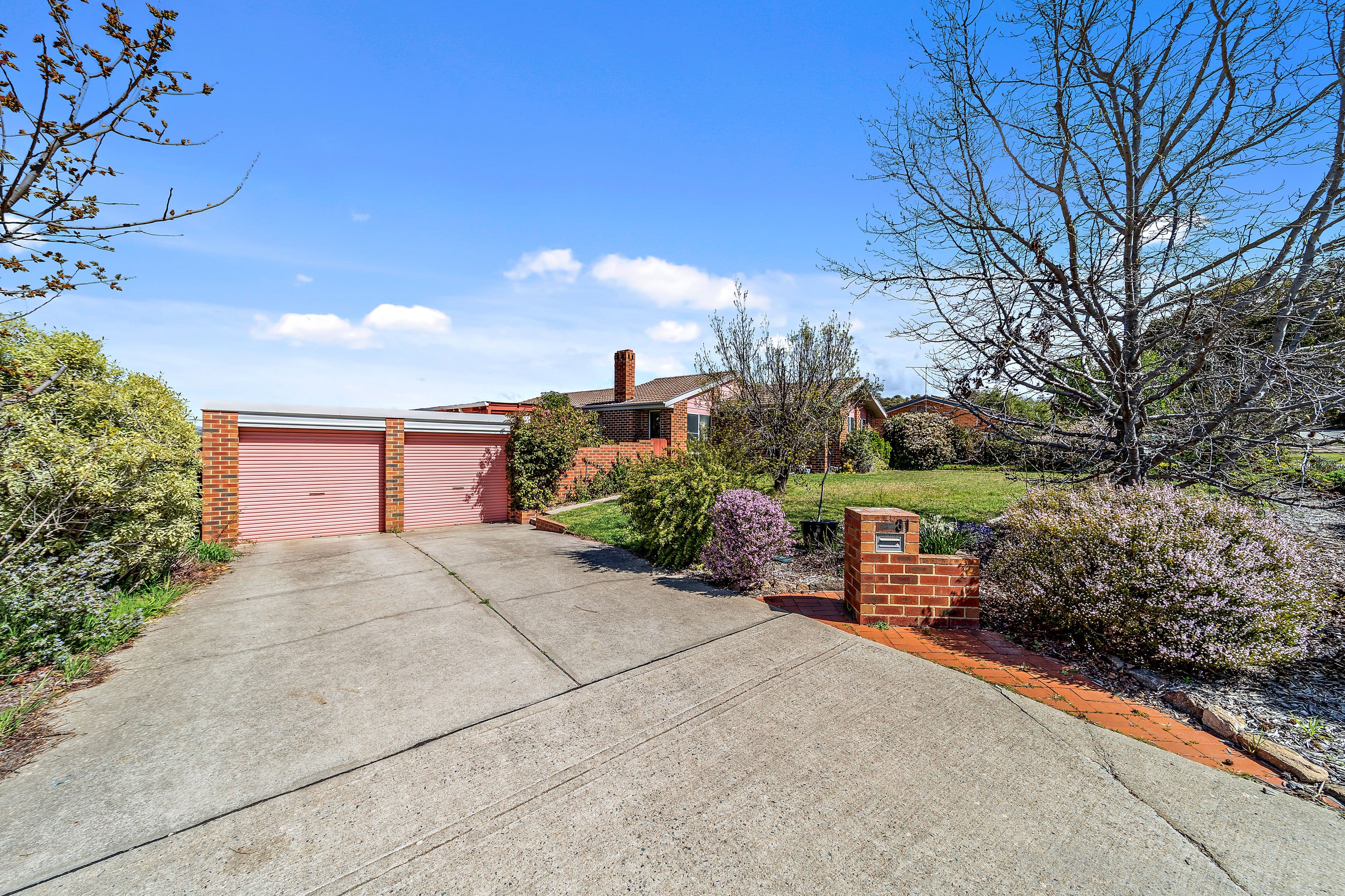 31 McTaggart Crescent, Kambah ACT 2902, Kambah - Image 1