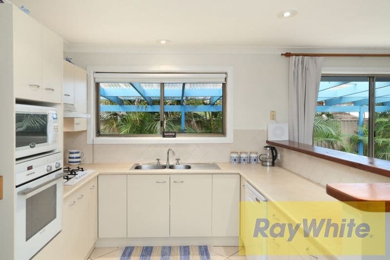 27 Ocean Street, Budgewoi - Thumbnail 5