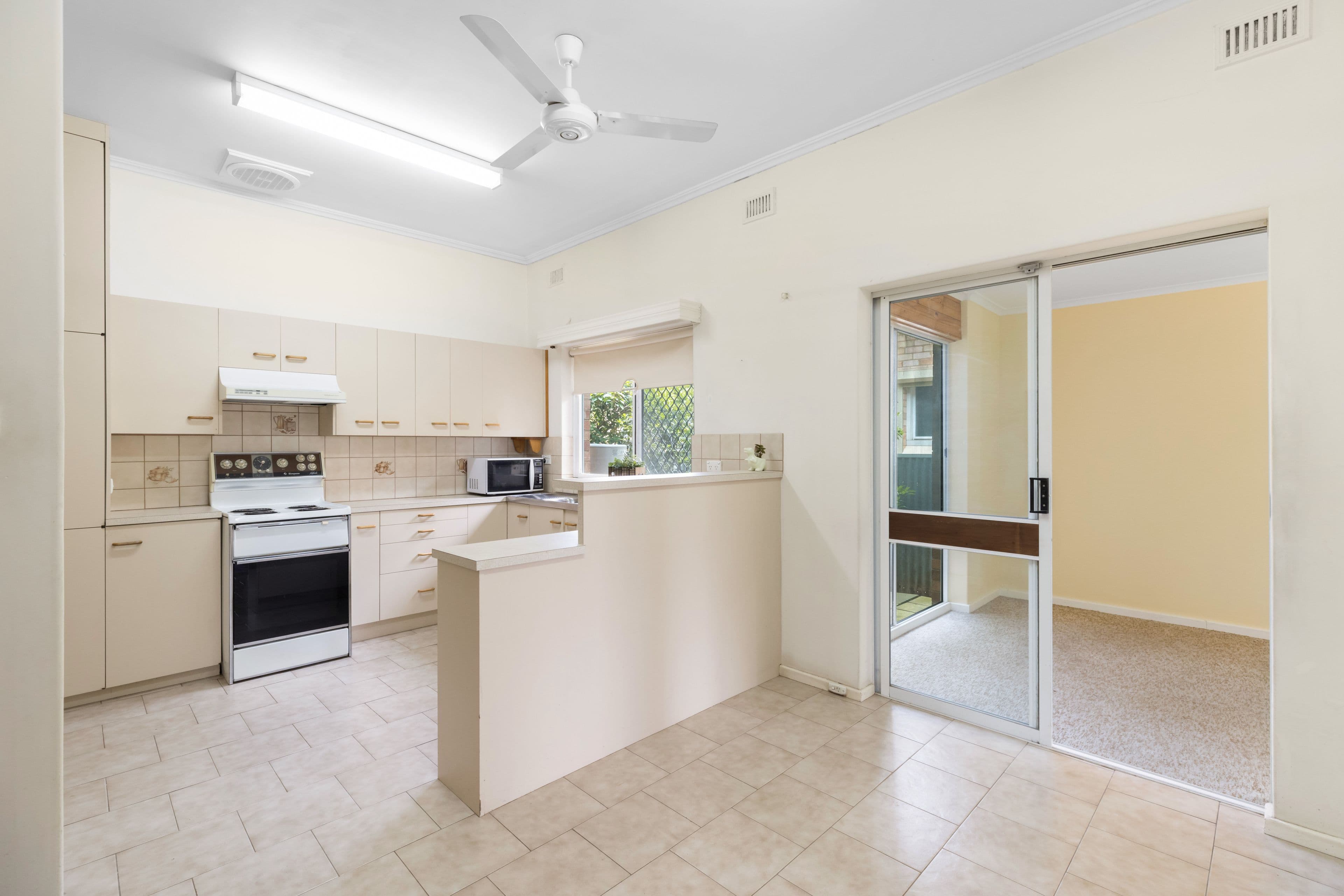 38 Sunshine Avenue, Warradale SA 5046, Warradale - Thumbnail 7