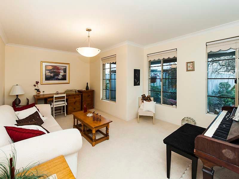 16 Hillcrest Court, Port Kennedy WA 6172, Port Kennedy - Thumbnail 6