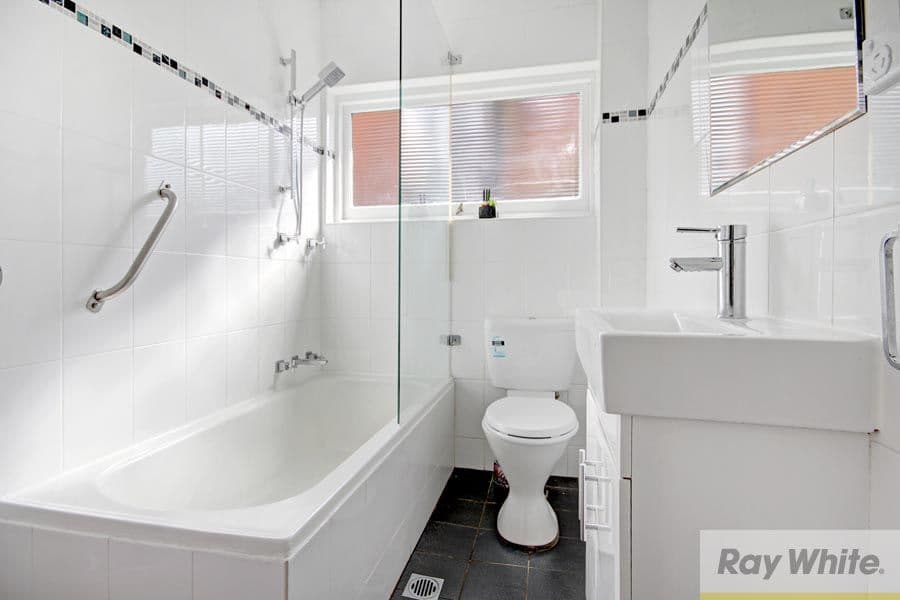 17 Jubilee Avenue, Carlton NSW 2218, Carlton - Thumbnail 7