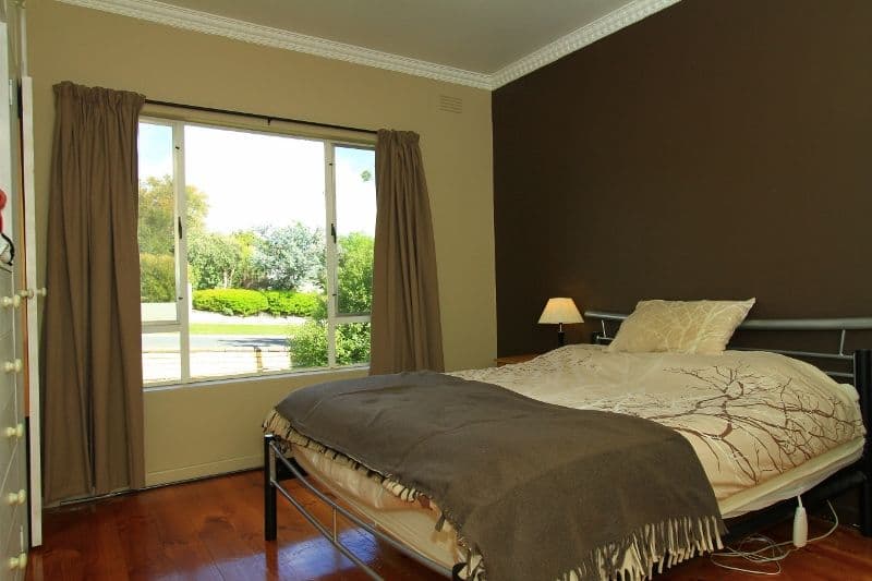 24 Putnam Avenue, STRATHDALE VIC 3550, Strathdale - Thumbnail 3