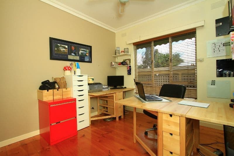 24 Putnam Avenue, STRATHDALE VIC 3550, Strathdale - Thumbnail 6