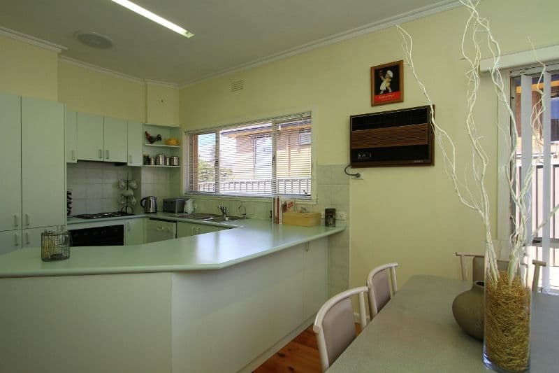 24 Putnam Avenue, STRATHDALE VIC 3550, Strathdale - Thumbnail 7