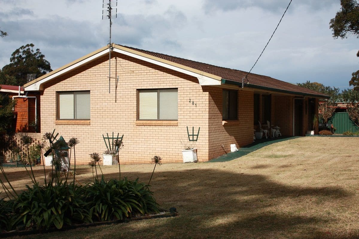 281 Sunset Strip, Manyana - Thumbnail 3