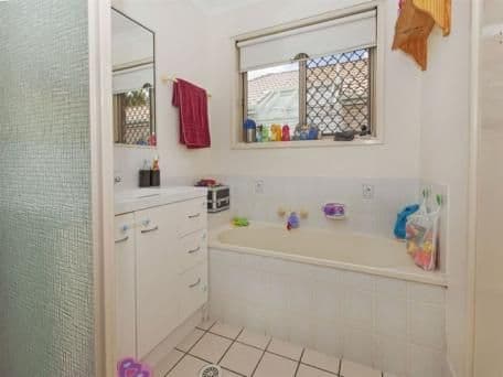 40 Glenside Street, WAVELL HEIGHTS QLD 4012, Wavell Heights - Thumbnail 5