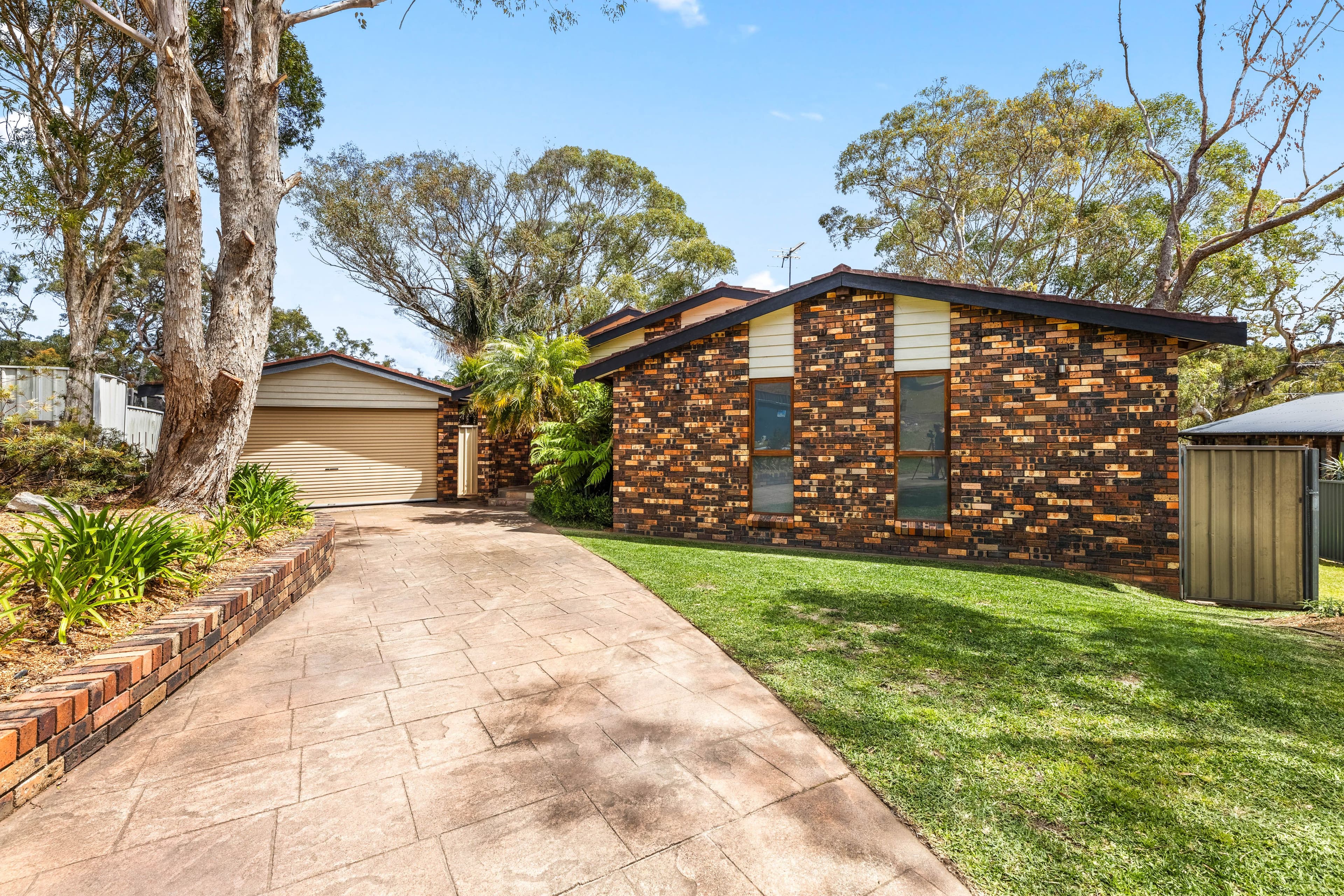 16 Landy Close, Menai NSW 2234, Menai - Thumbnail 2
