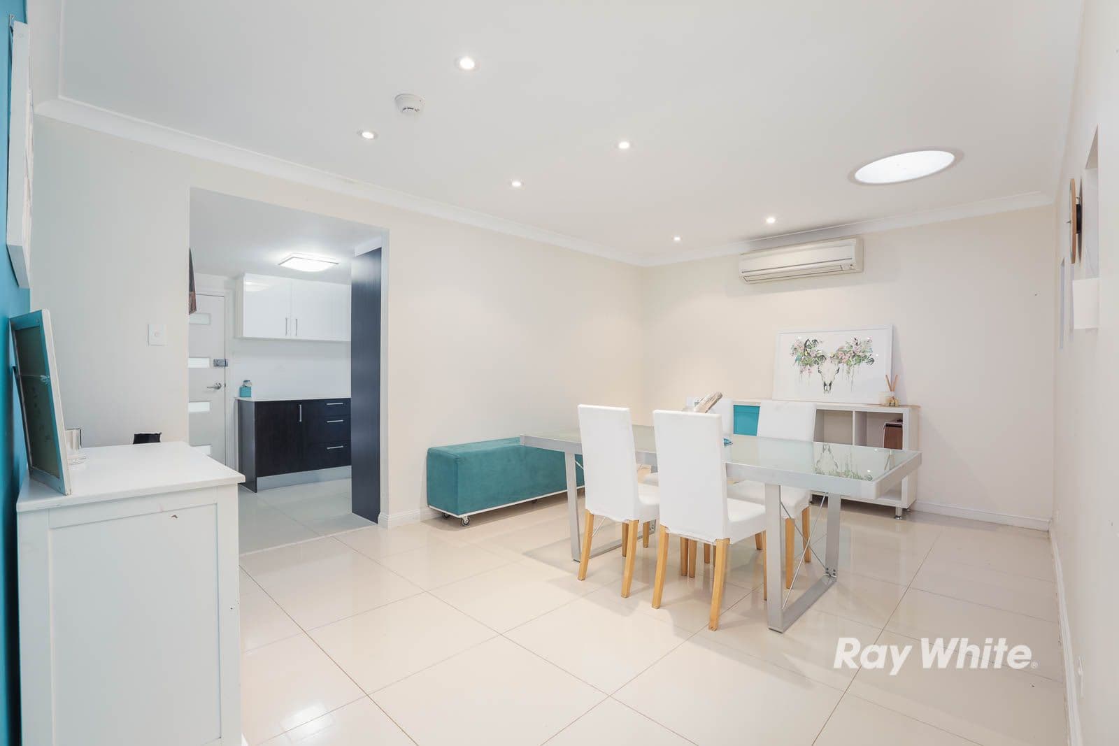 14 Chalet Road, Kellyville - Thumbnail 4