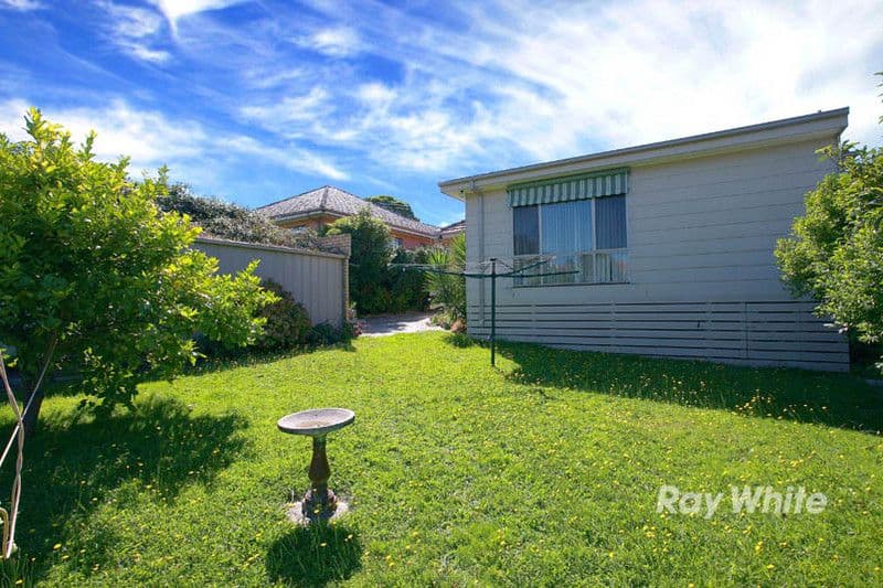 2 Ellendale Road, NOBLE PARK VIC 3174, Noble Park - Thumbnail 8
