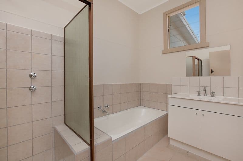 11 Rowland Road, POORAKA SA 5095, Pooraka - Thumbnail 4