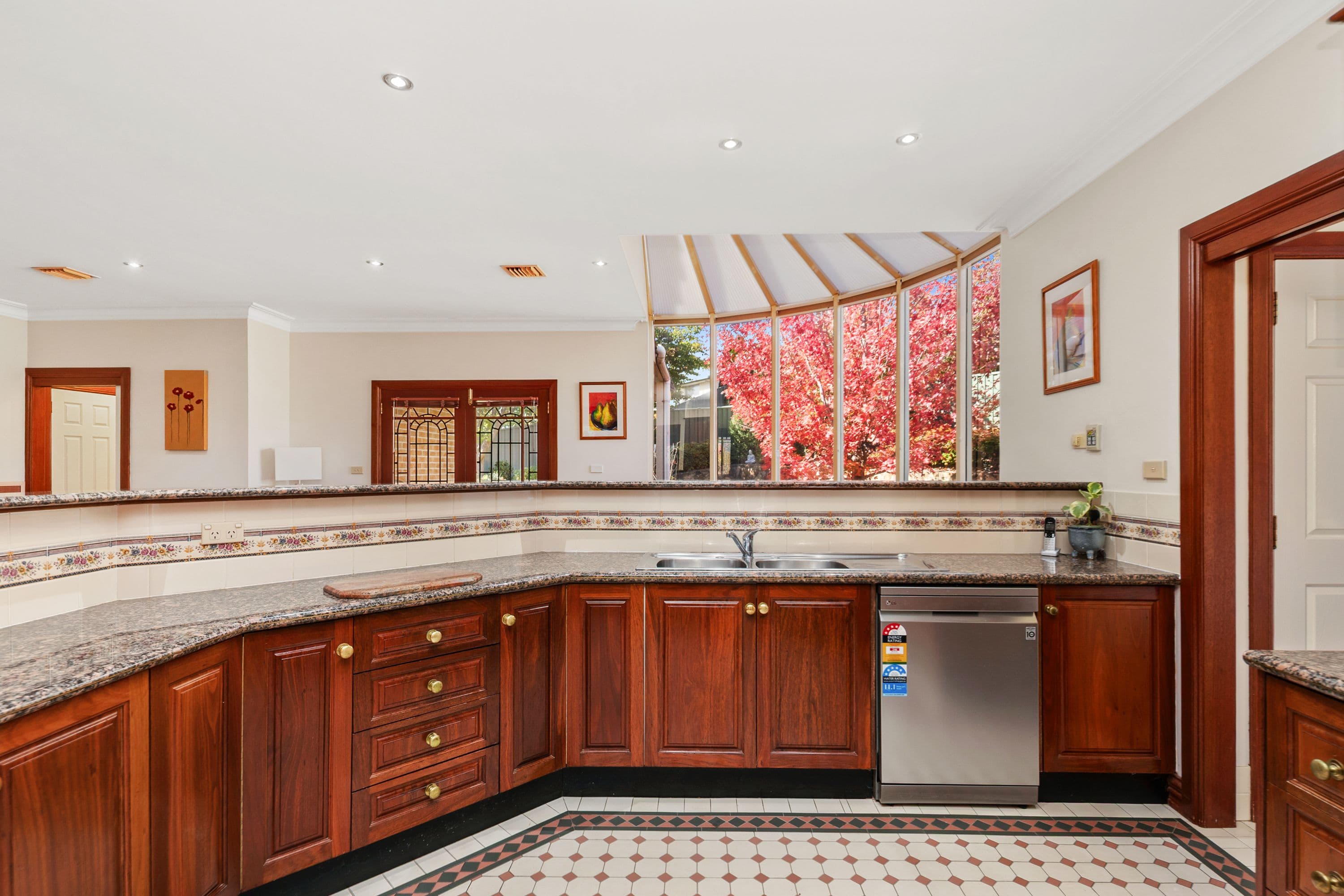 31 Kirkwood Crescent, Gordon ACT 2906, Gordon - Thumbnail 5