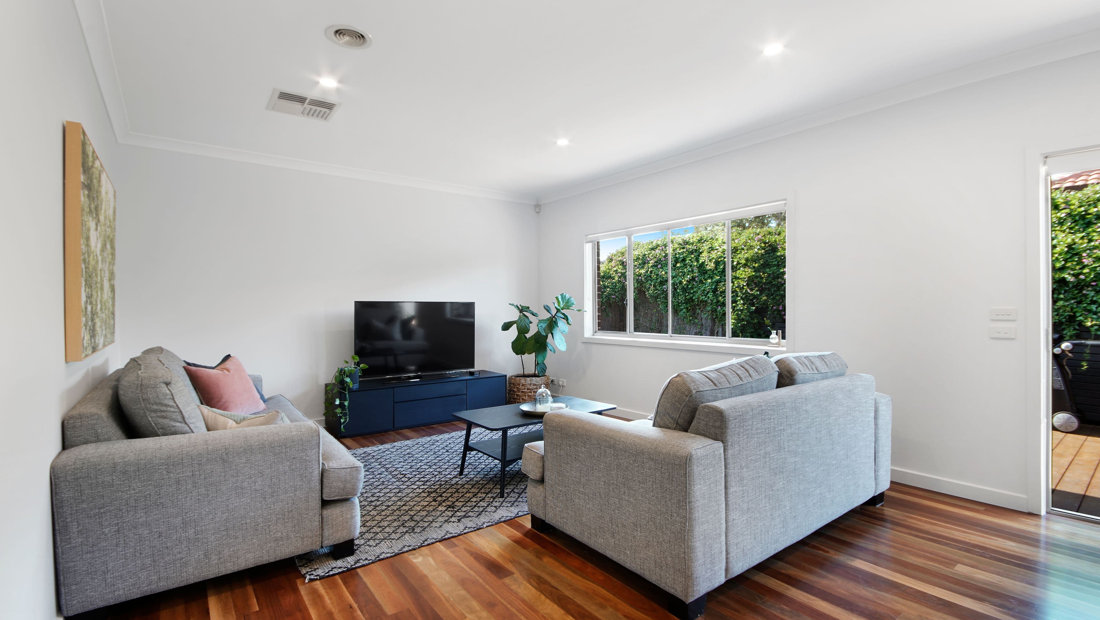 14 Pickett Street, Reservoir VIC 3073, Reservoir - Thumbnail 4