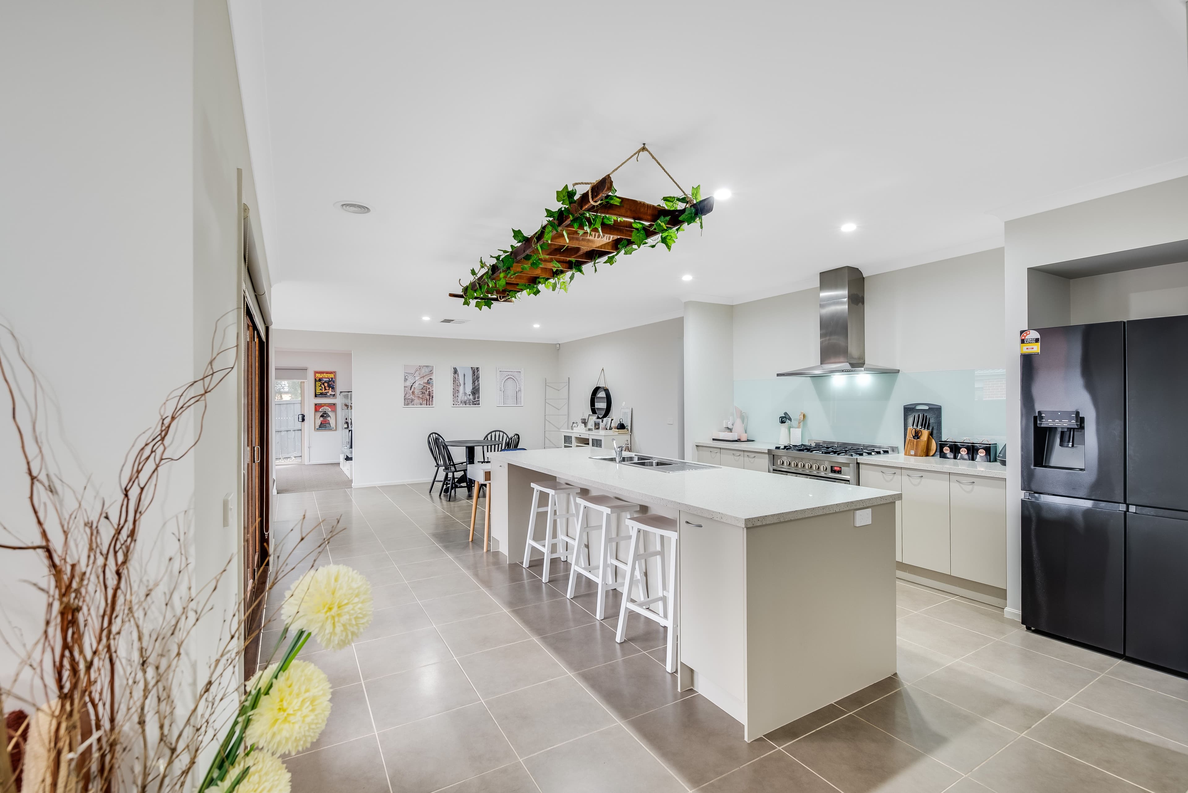 9 Zieria Drive, South Morang VIC 3752, South Morang - Thumbnail 3