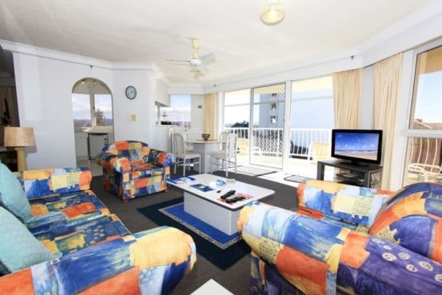 Unit 3a 'Burleigh Surf', BURLEIGH HEADS QLD 4220, Mermaid Beach - Thumbnail 3