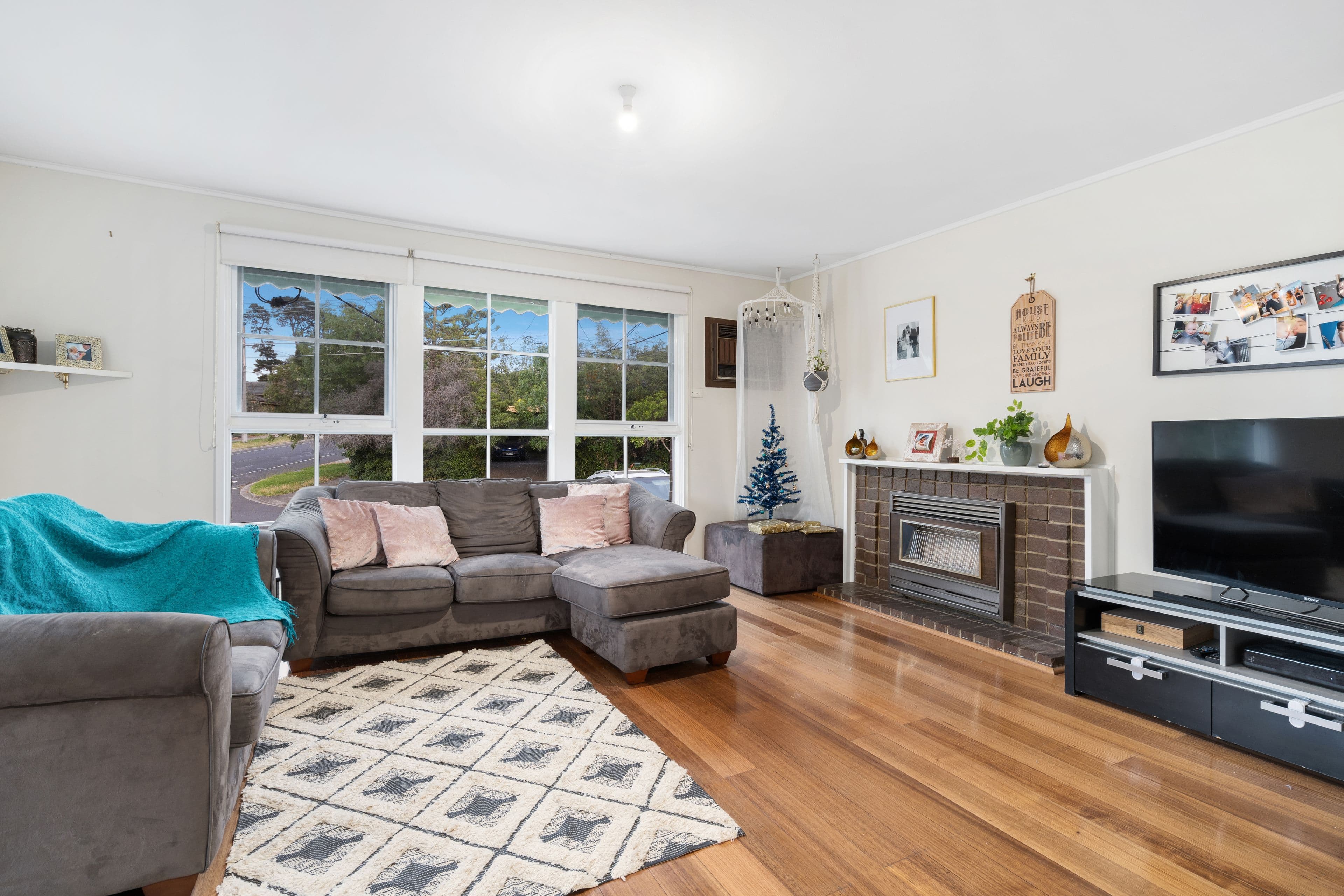 10 Van Diemens Crescent, Park Grove, Park Grove - Thumbnail 3