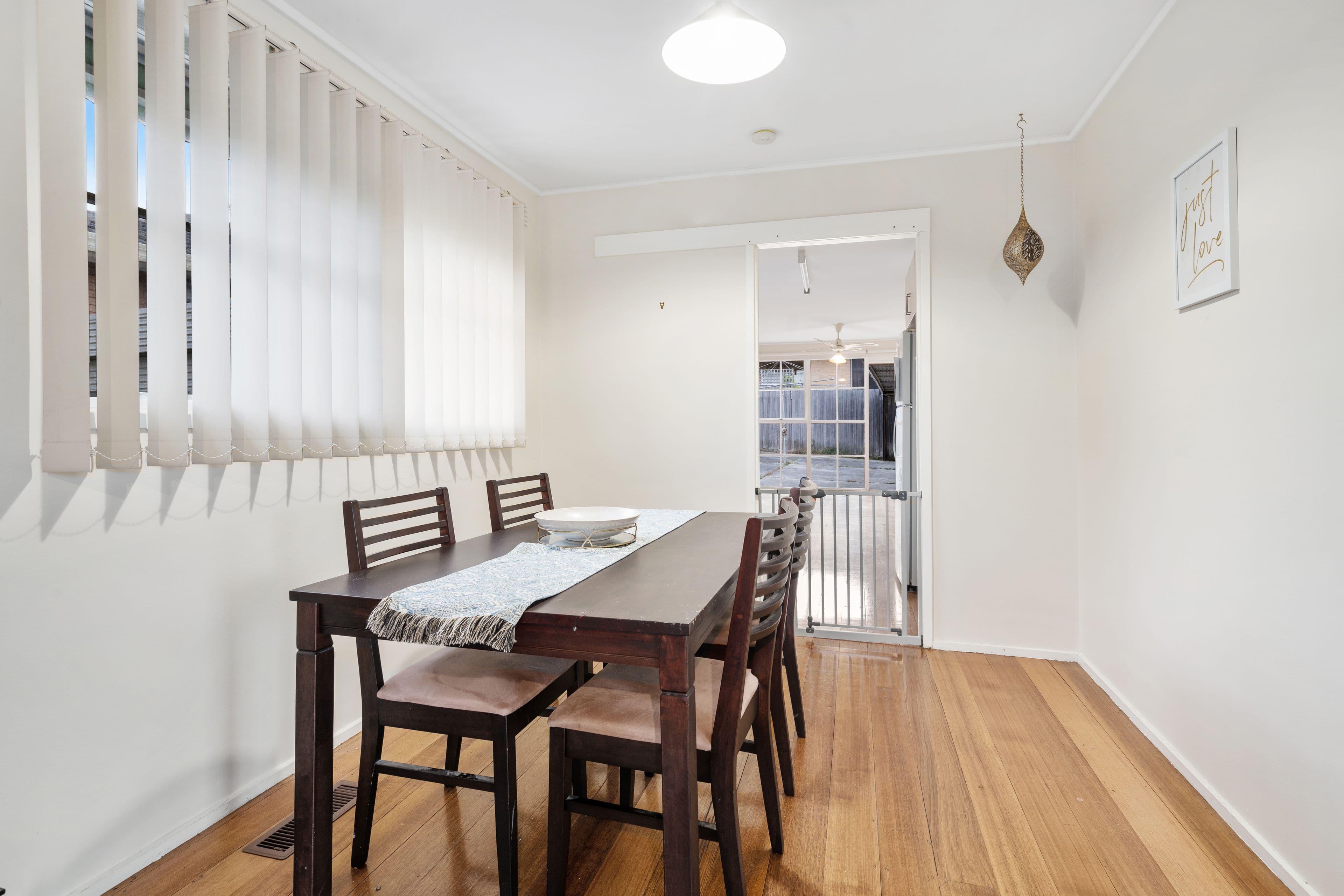 10 Van Diemens Crescent, Park Grove, Park Grove - Thumbnail 5
