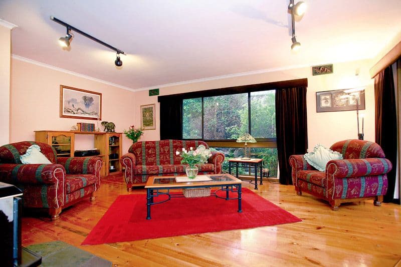 1 The Glade, MITCHAM VIC 3132, Mitcham - Thumbnail 2