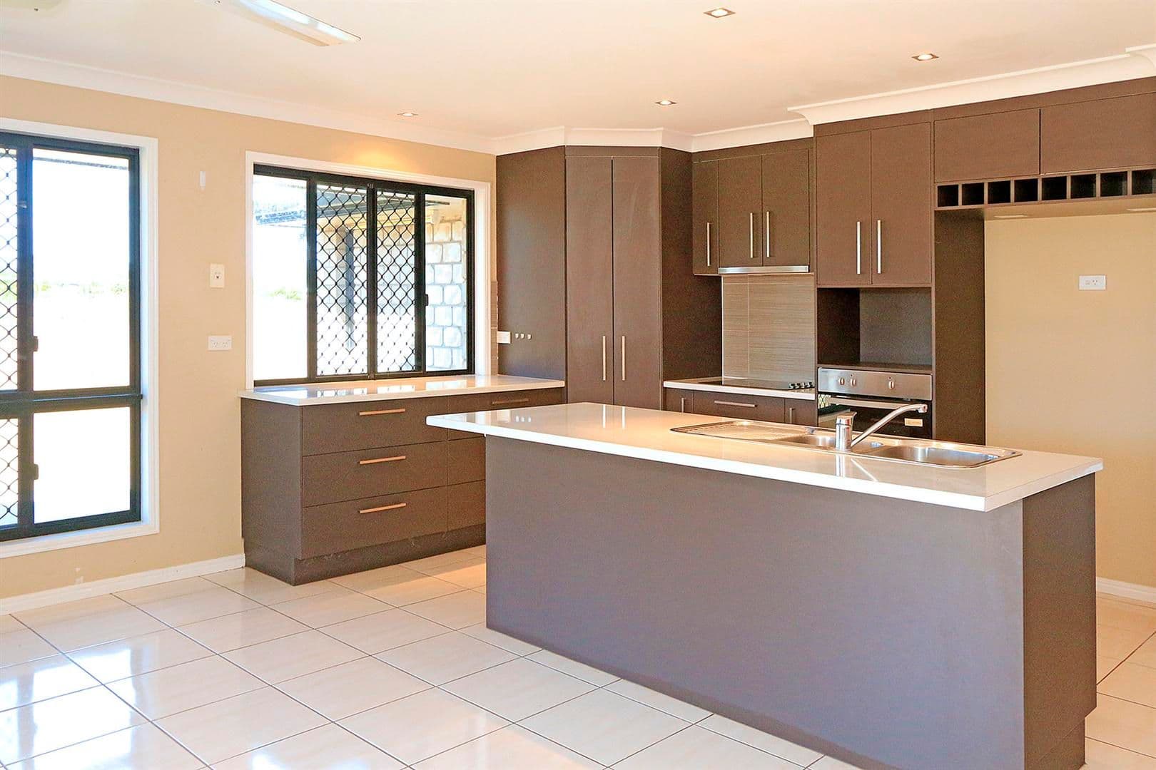 40 Robertson Road, Gracemere QLD 4702, Gracemere - Thumbnail 2