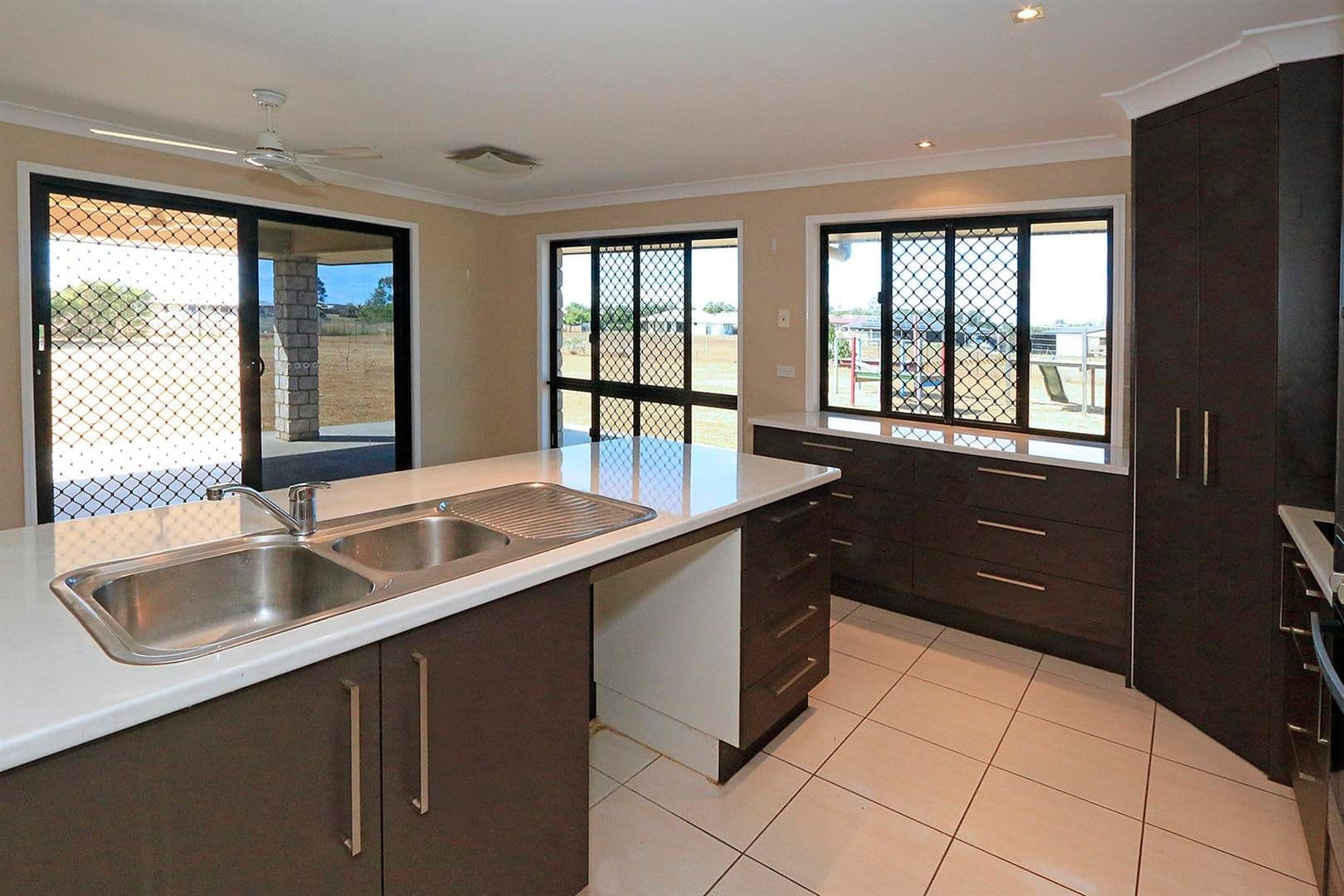 40 Robertson Road, Gracemere QLD 4702, Gracemere - Thumbnail 6