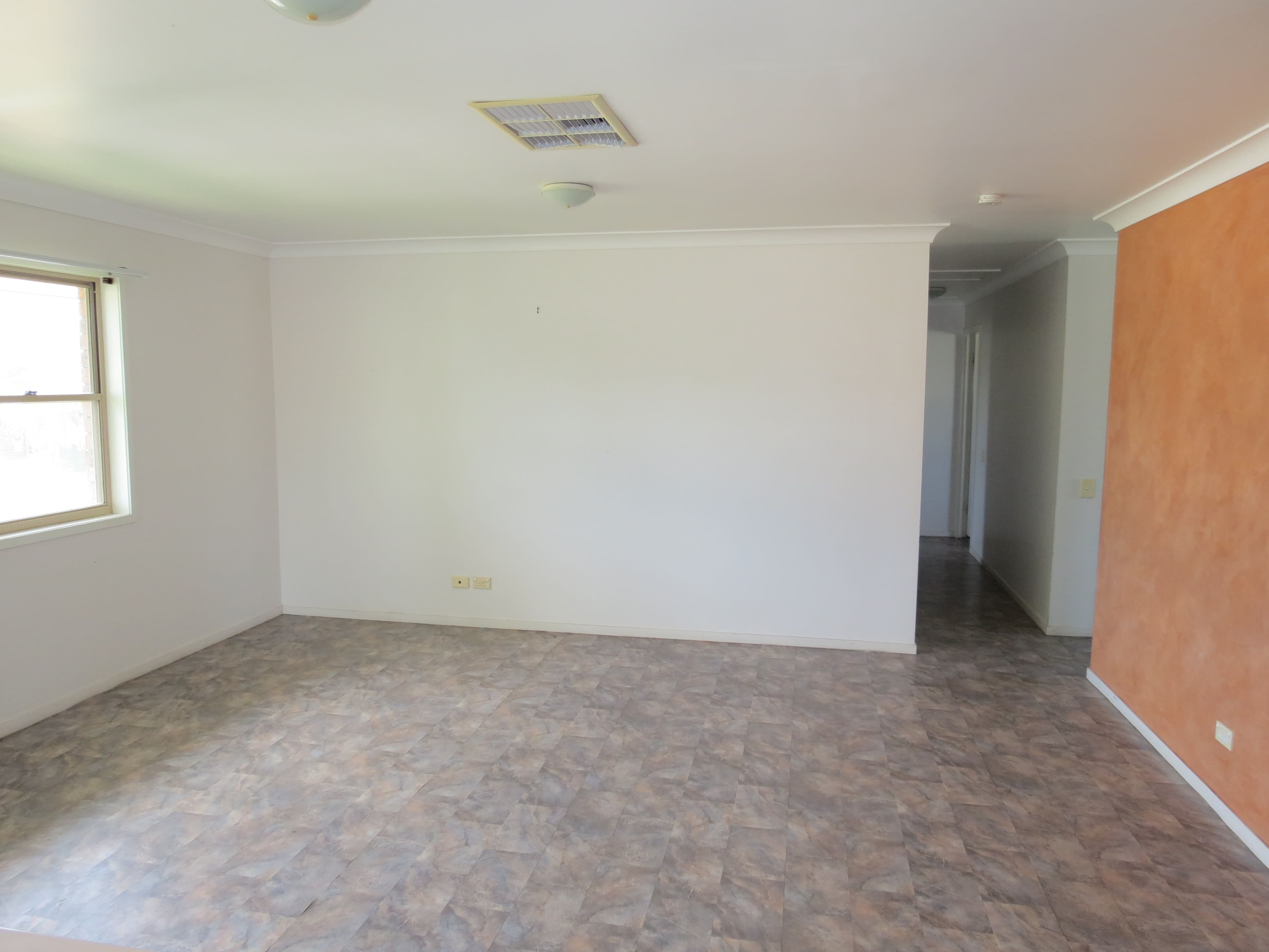 3 Chalmers Crescent, Emerald QLD 4720, Emerald - Thumbnail 5
