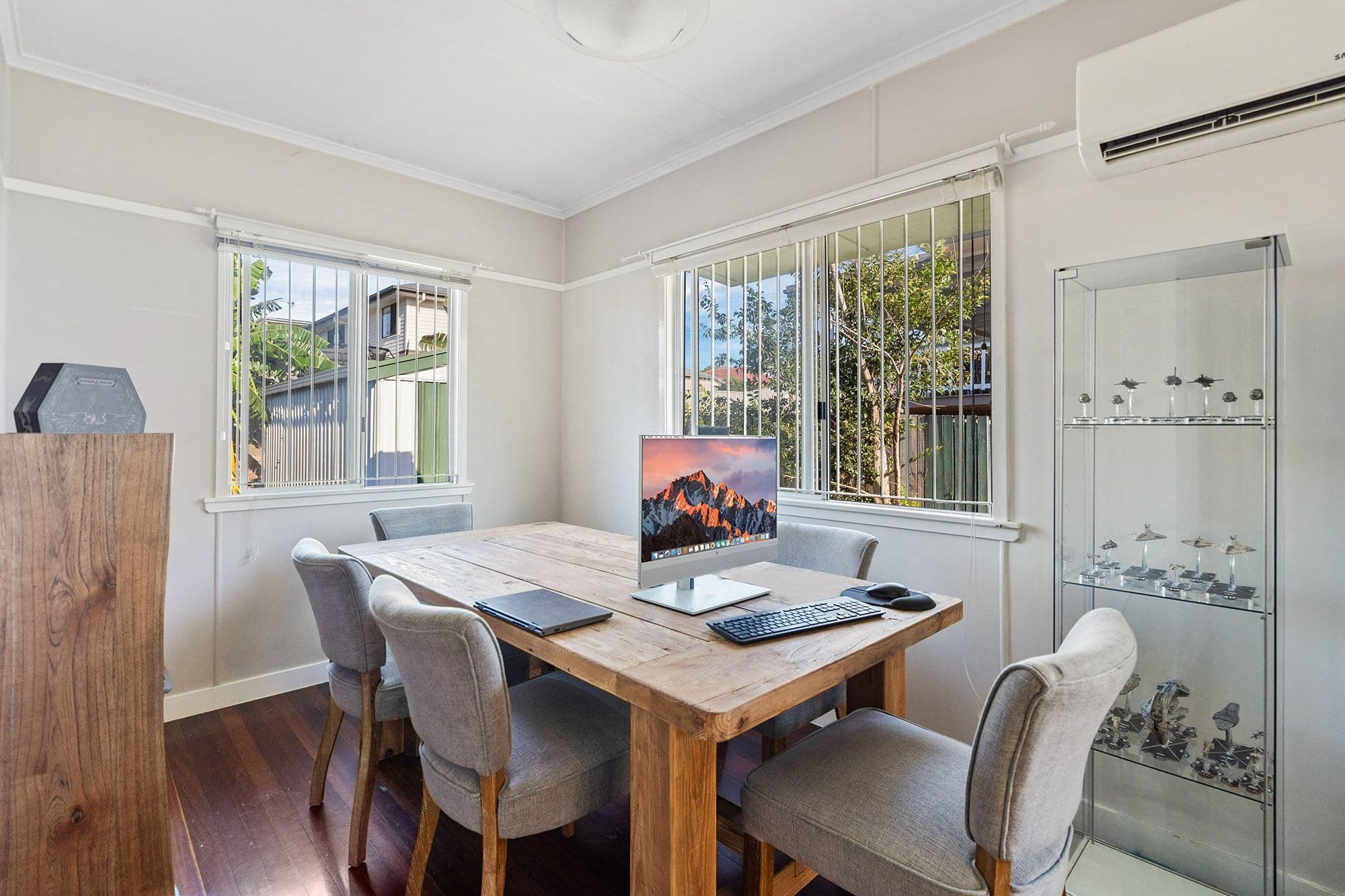 6 Wemvern Street, Upper Mount Gravatt QLD 4122, Upper Mount Gravatt - Thumbnail 3