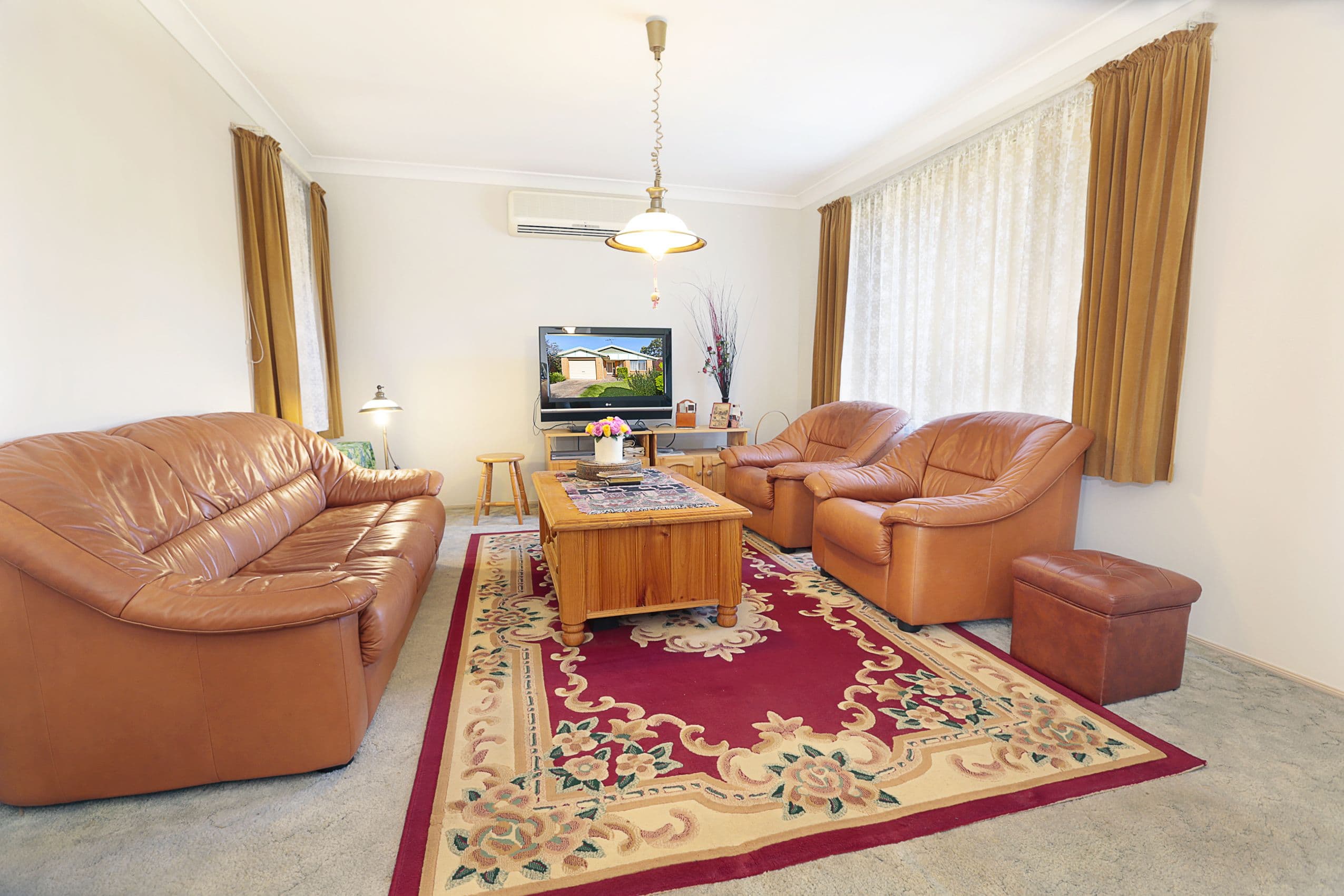 12 Bellwood Close, Werrington - Thumbnail 3