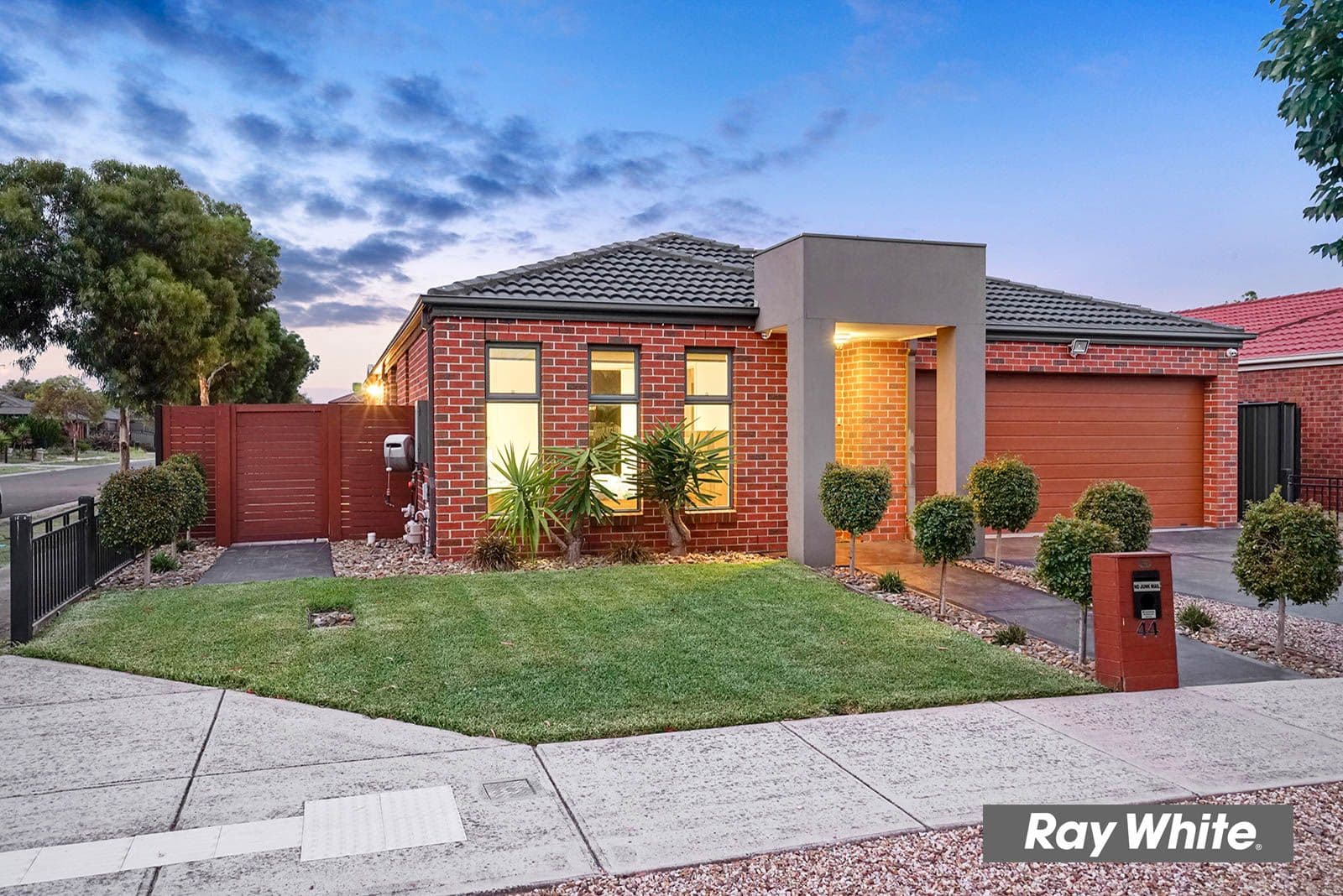 44 Millendon Boulevard, Tarneit VIC 3029, Tarneit - Thumbnail 3