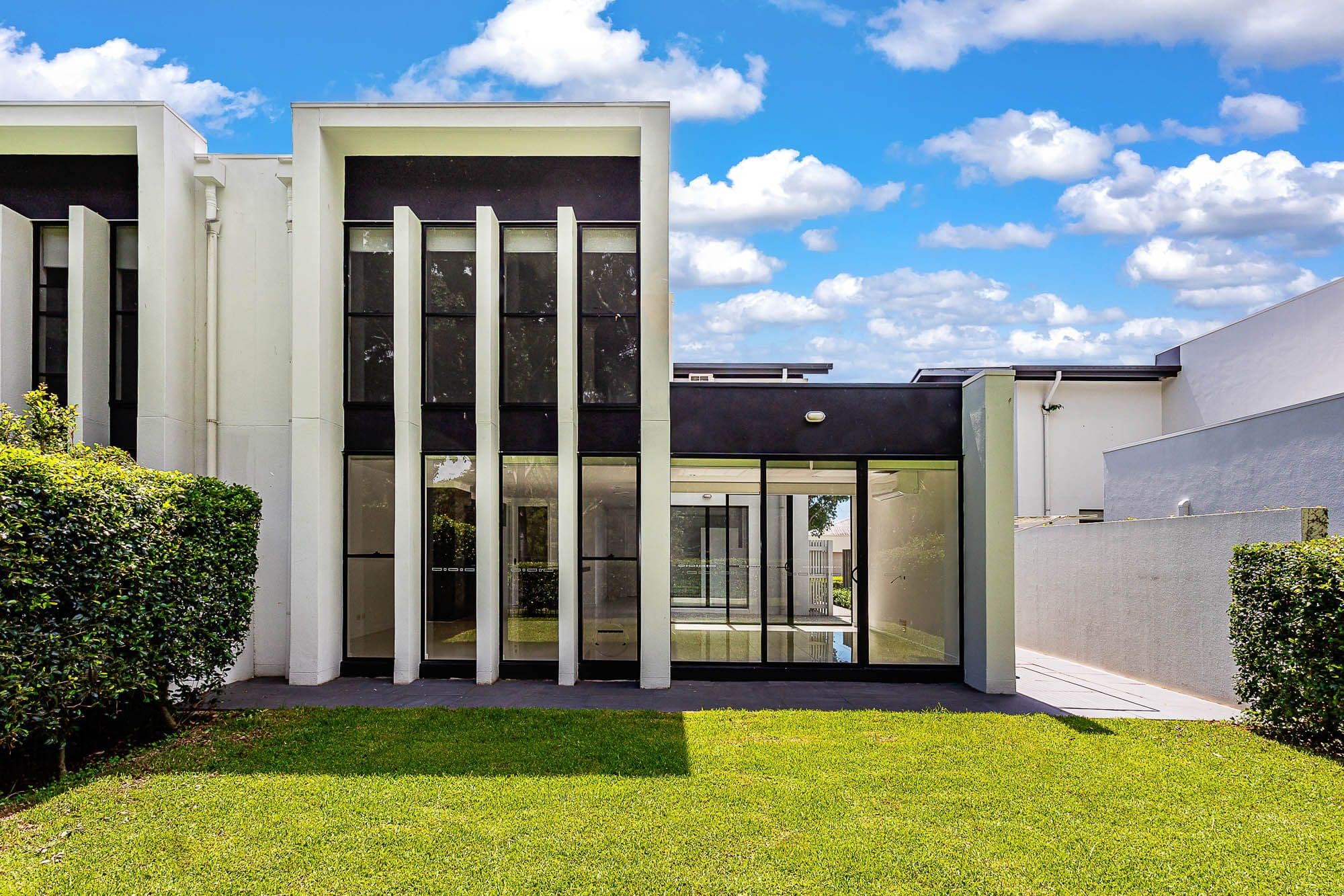 902 Medinah Avenue, Robina QLD 4226, Robina - Image 1
