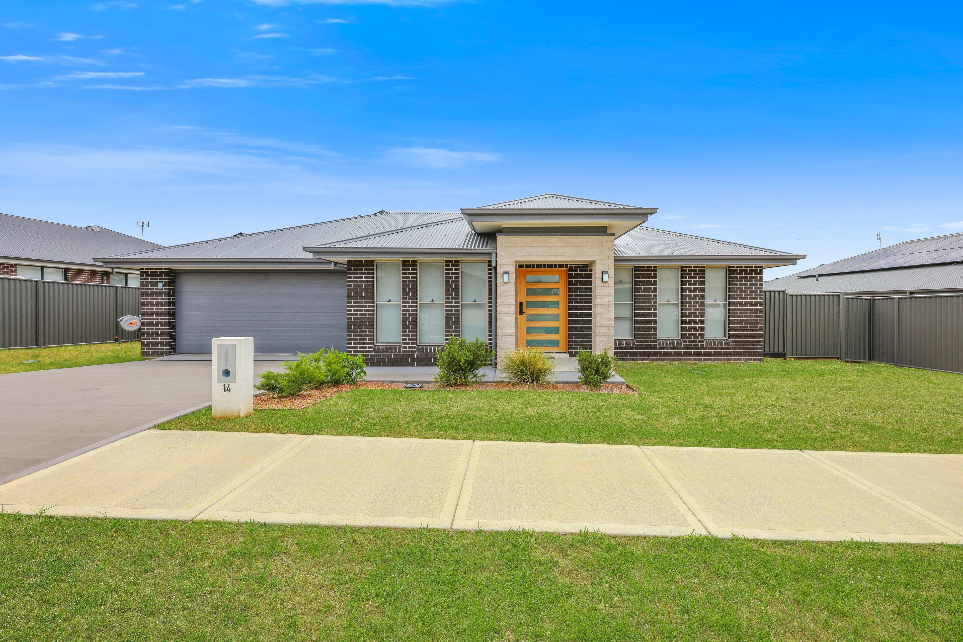 14 Grand Meadows Drive, Tamworth NSW 2340, North Tamworth - Image 1