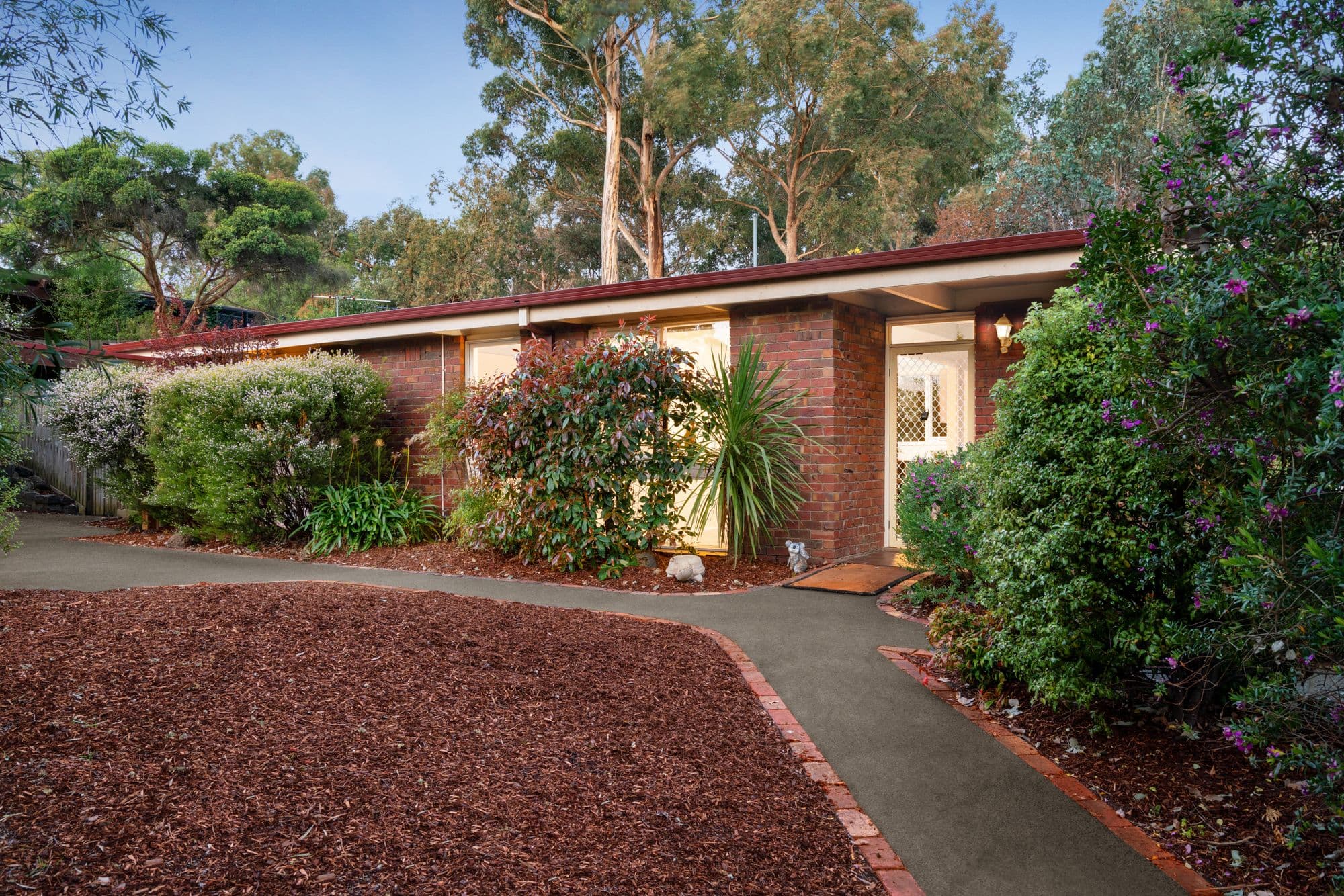 6 Dale Avenue, Eltham North VIC 3095, Eltham North - Thumbnail 2