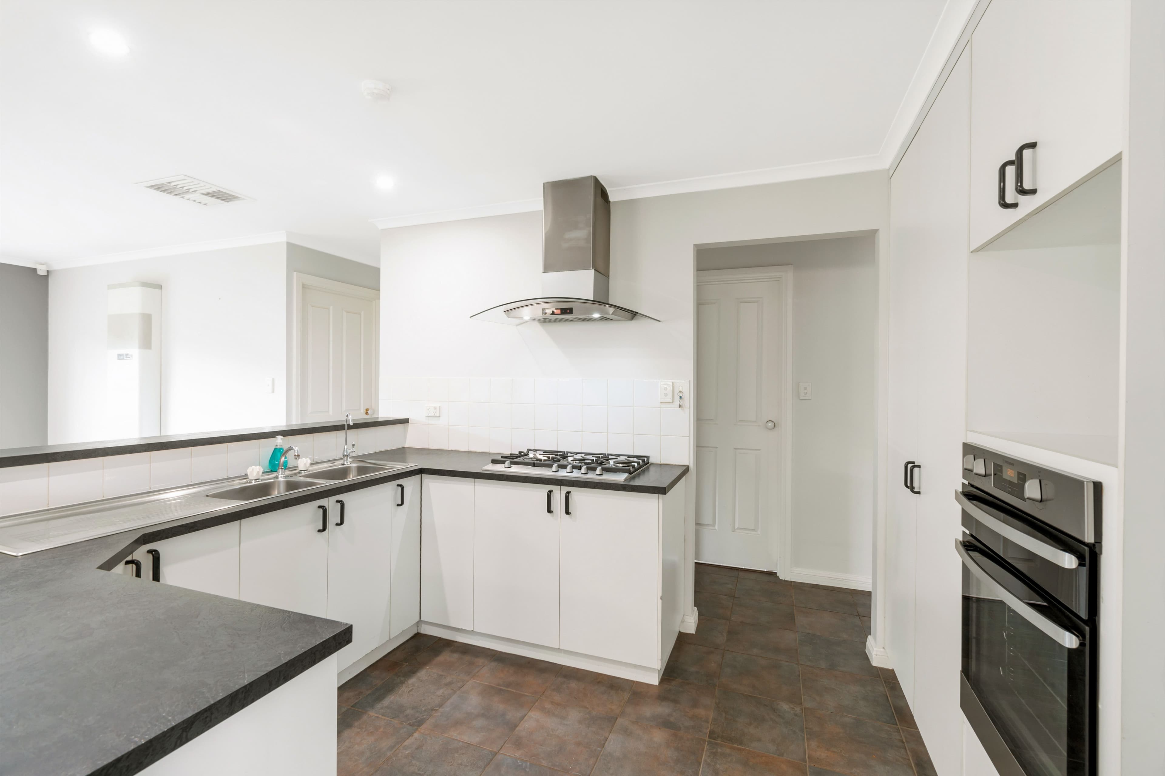 31 Greenfields Drive, Andrews Farm SA 5114, Andrews Farm - Thumbnail 4